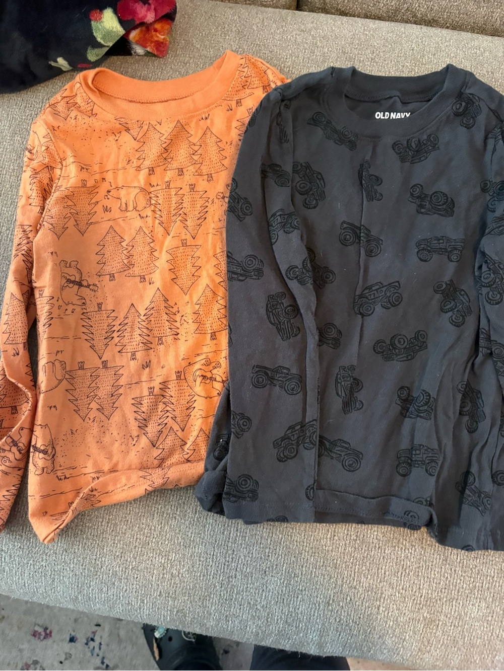 Old Navy Boys' Long-Sleeve Tee